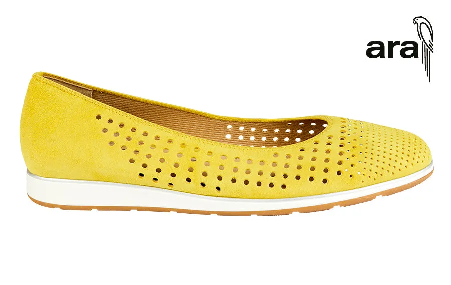 Ara Gina Yellow