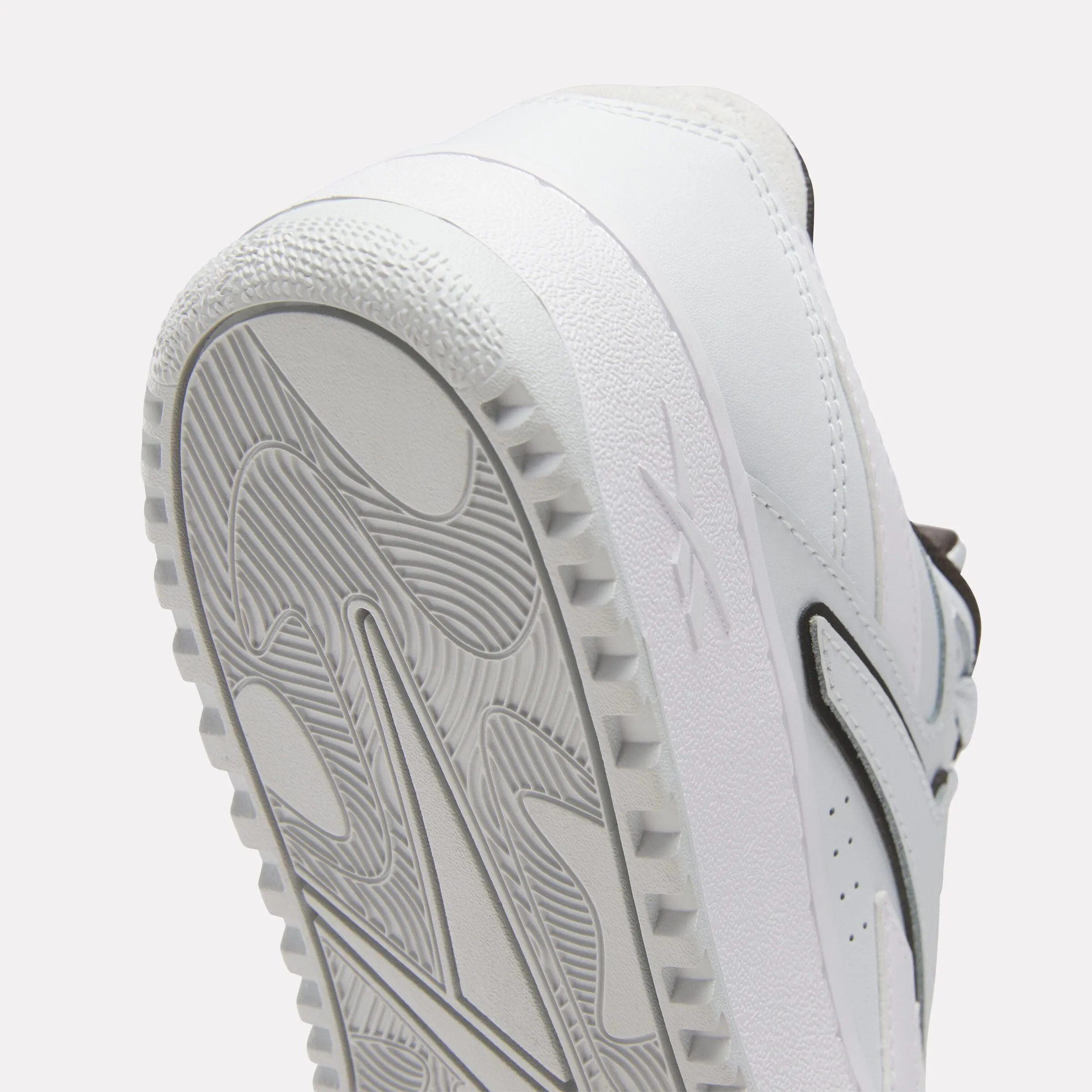 Atr Chill Moon/White/Black