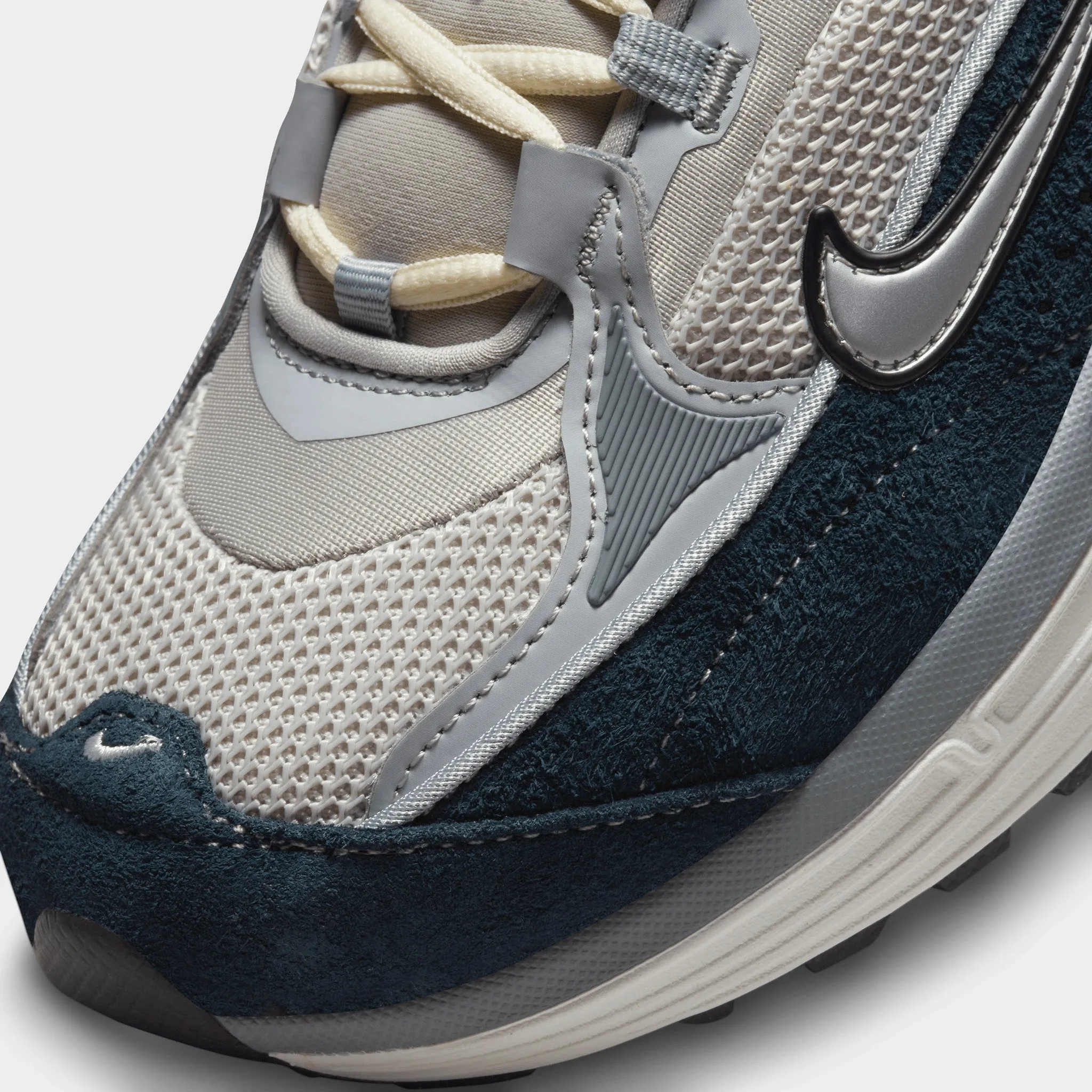 Nike Women's Air Max Bliss Light Iron Ore / Metallic Silver - Cool Grey