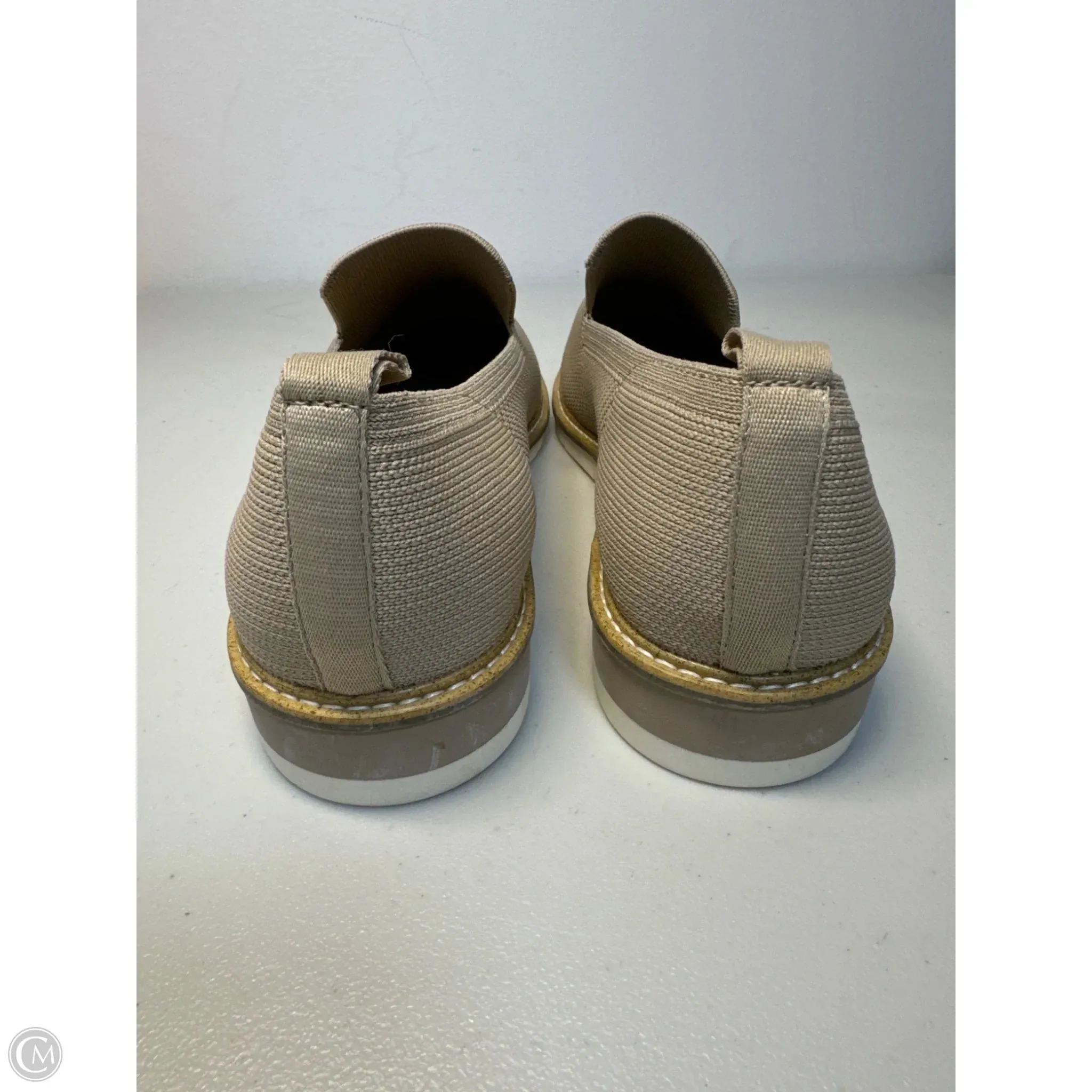 Shoes Flats By Kelly And Katie In Beige, Size: 9.5