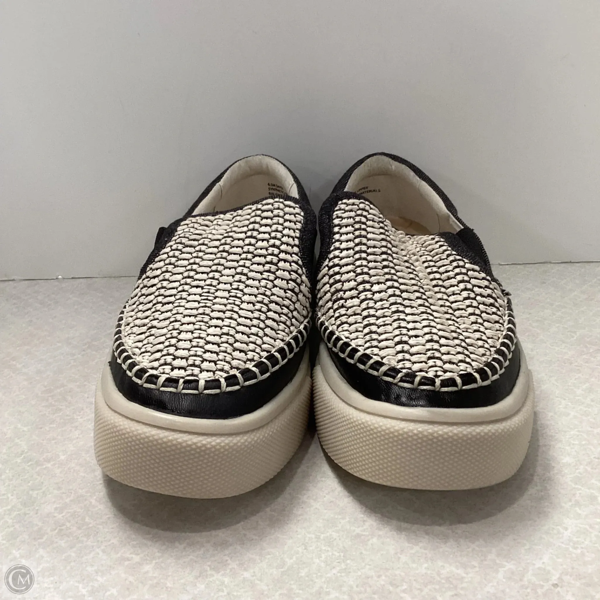 Shoes Sneakers By Dolce Vita In Black & Cream, Size: 6.5